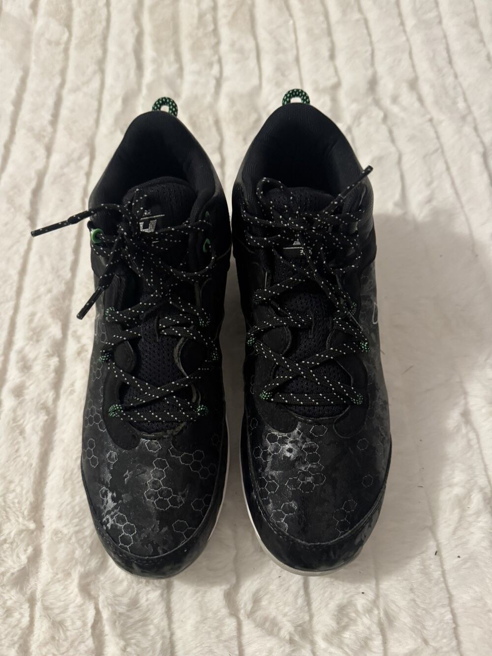 Under Armour Men's Baseball Turf Cleats Black White Green Size 9.5 US